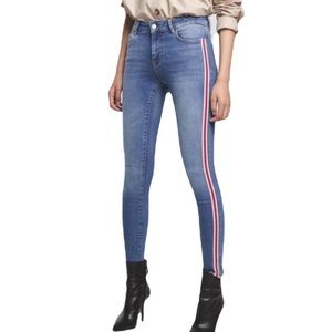 NWOT Zara jeans with red stripe